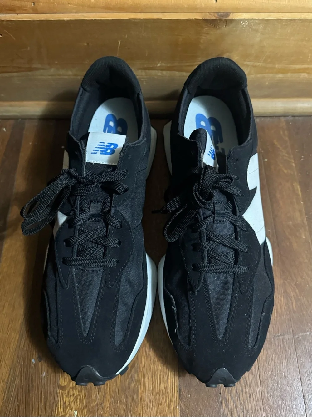 Mens black new balance 327 sneaker size 12